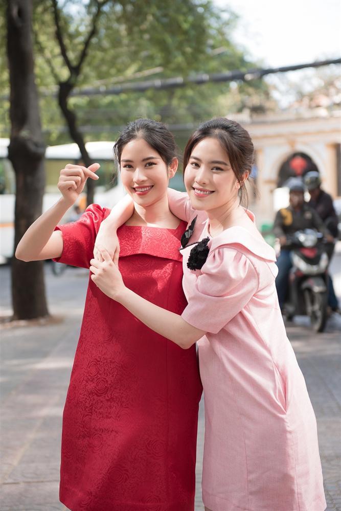 Vượt qua lời chúc phúc kém duyên của Hòa Minzy, cô gái đồng trinh Nam Em bỗng trở thành chuyện hot nhất tuần-2