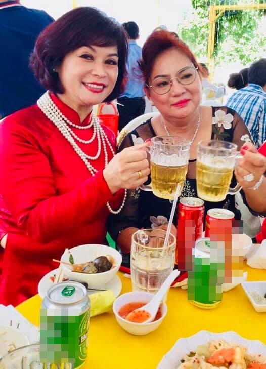 Vân Navy có xinh đẹp, tài giỏi cũng chẳng bằng một lời nhắc nhẹ của mẹ đến bà thông gia khiến con gái càng được yêu-3