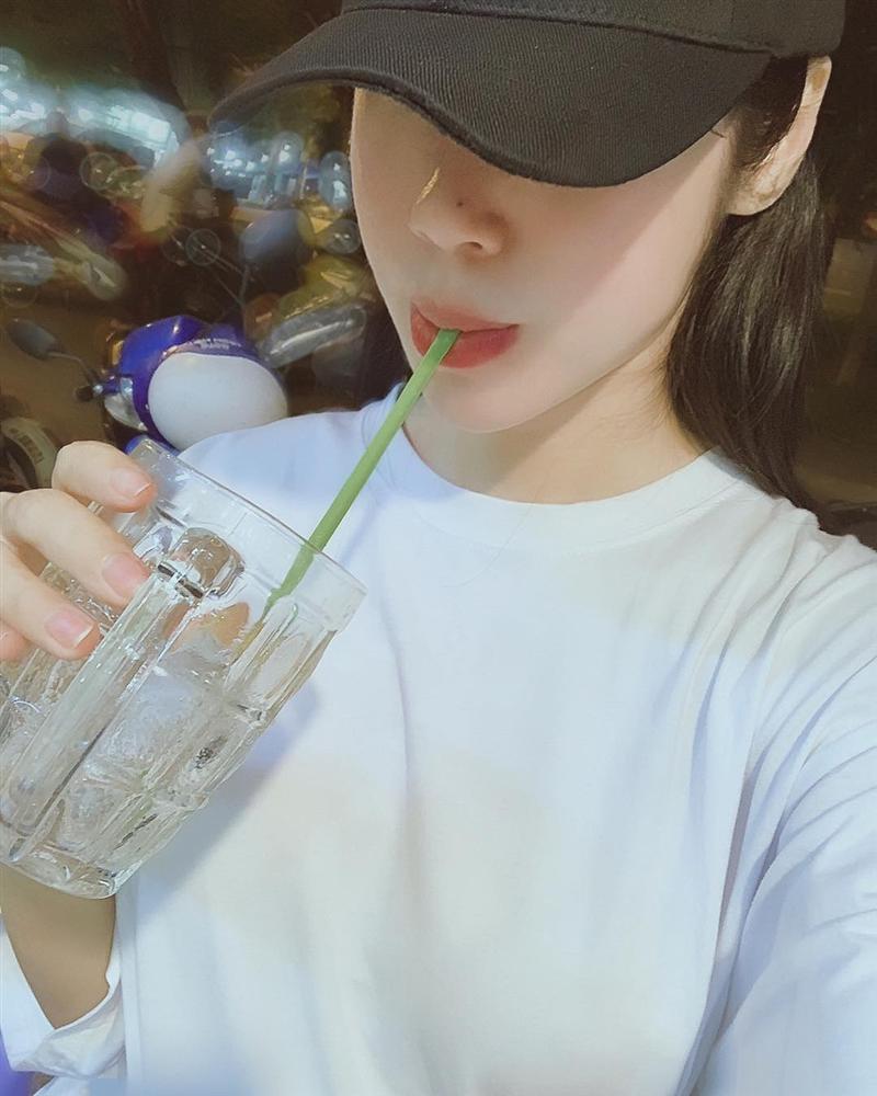 Hồ Ngọc Hà diện vest cực bắt mắt, Hạ Vi phân vân chiếc cài áo đang ở đâu-5