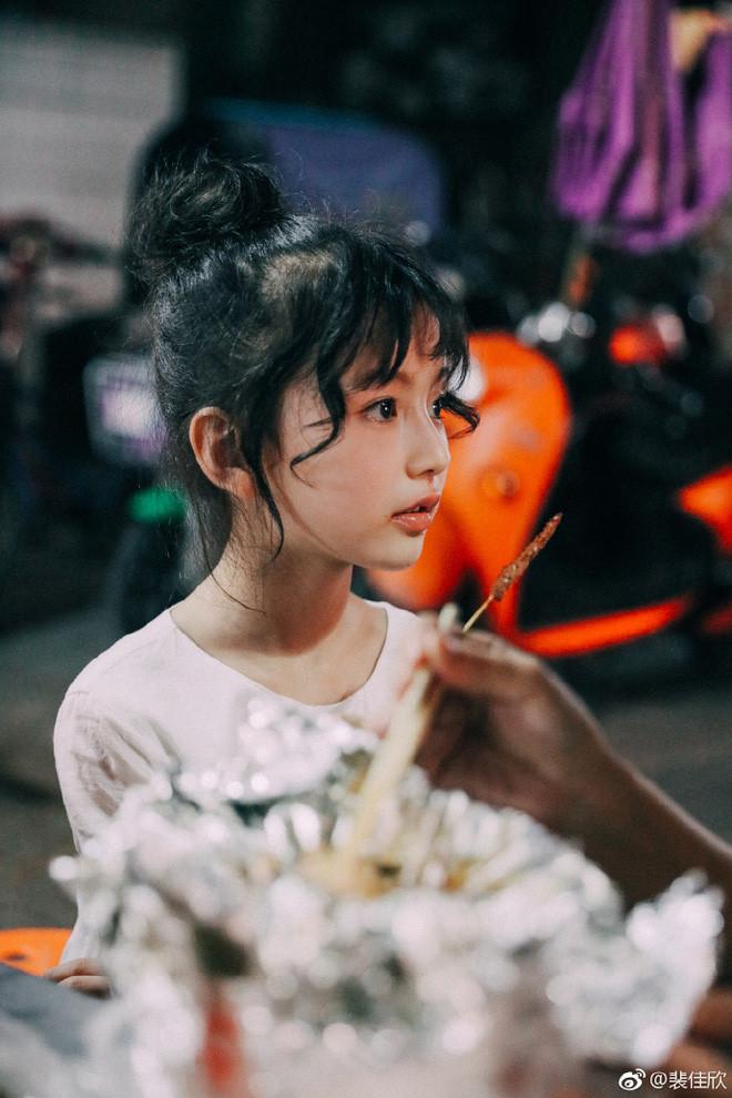 Mẫu nhí ở Trung Quốc - nghề vui đang biến tướng phản cảm-2