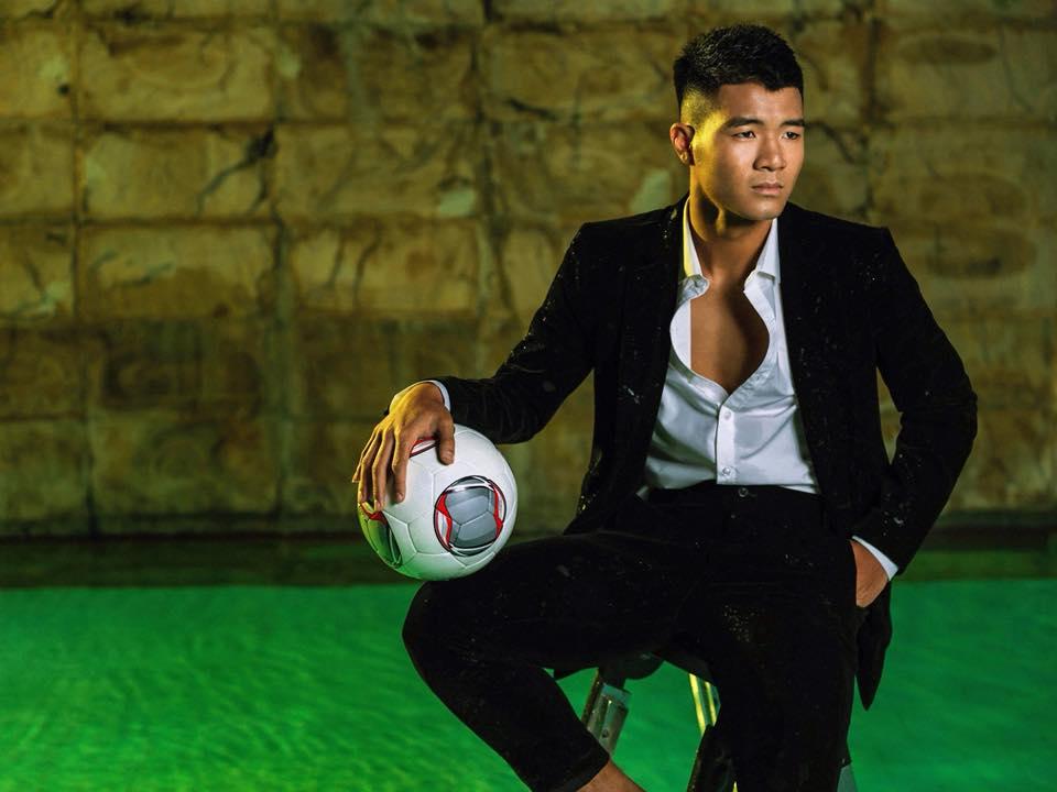 Duy Mạnh buột miệng tiết lộ thu nhập khủng Đức Chinh kiếm được sau mỗi status trên Facebook-3