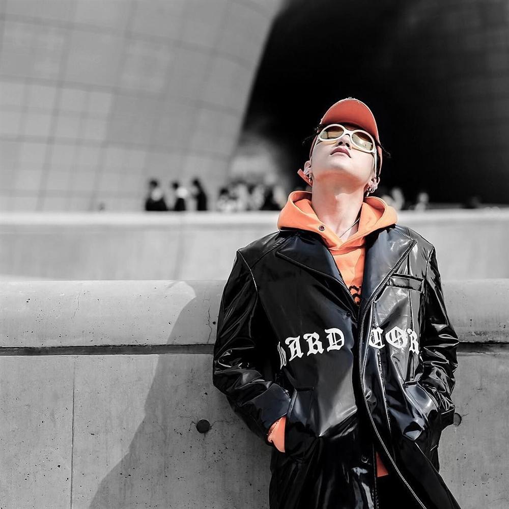 Sơn Tùng M-TP tích cực lăng xê áo hoodie phong cách streetwear-9