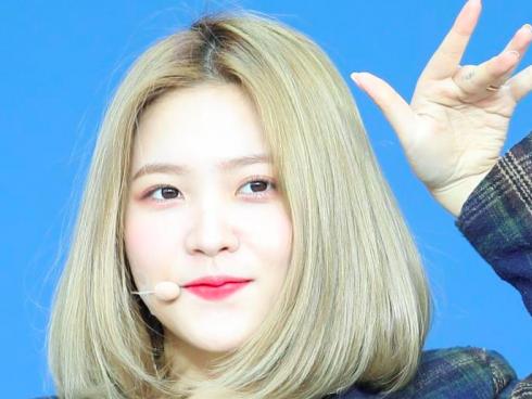 Nghi án Yeri (Red Velvet) đang cố tình gây chú ý bằng cách bắt chước phong thái của Taeyeon và IU?