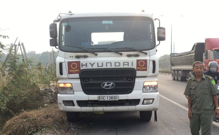 Truy đuổi xe container cán chết người phụ nữ rồi bỏ chạy-2