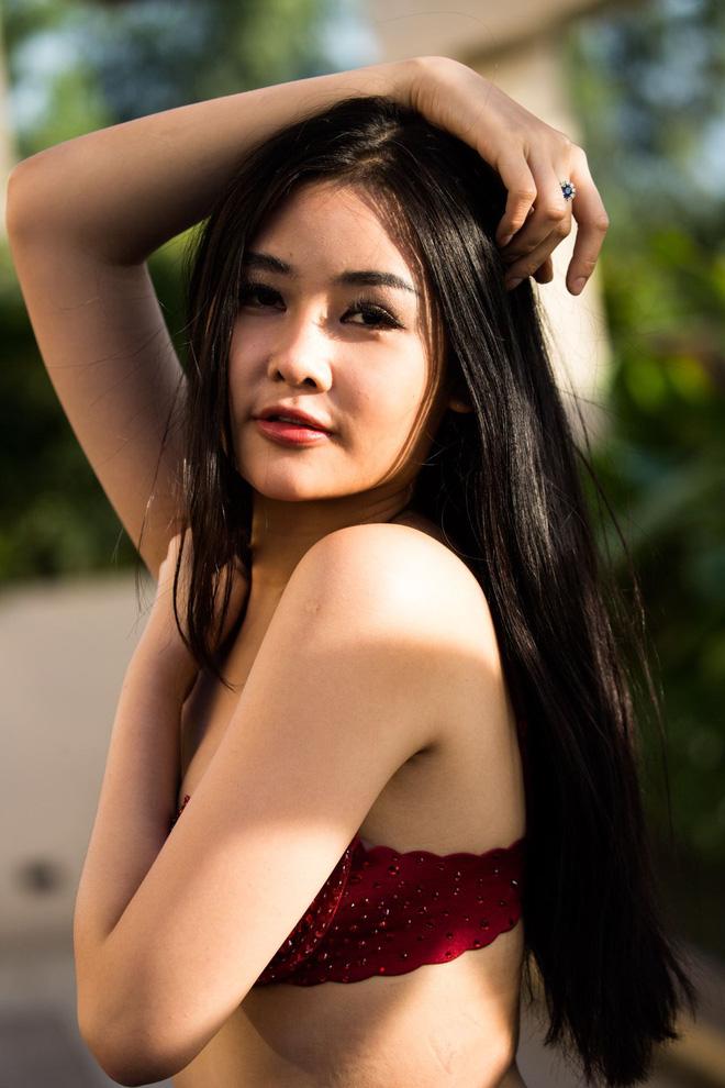 Mặc bikini lại bị tưởng nhầm đồ lót, Lê Âu Ngân Anh vẫn vượt mặt dàn thí sinh Miss Intercontinental 2018 nhờ body chuẩn từng centimet-3