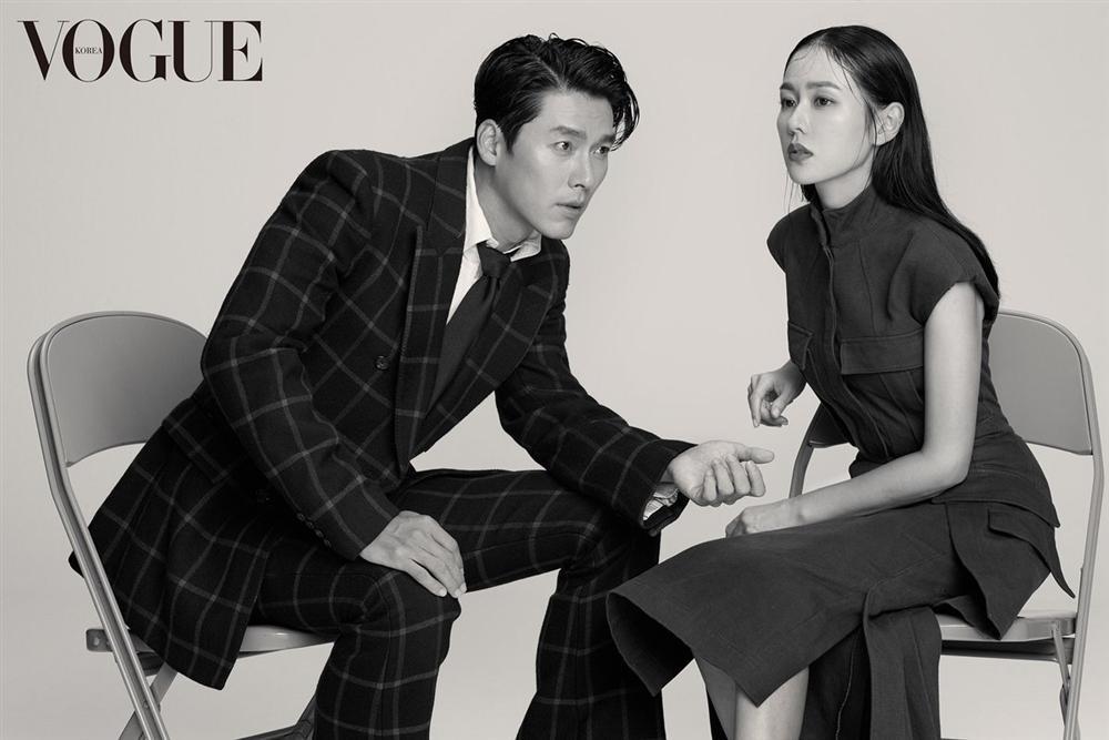 Hyun Bin và Son Ye Jin bị bắt gặp cùng đi shopping dù cả hai một mực phủ nhận hẹn hò-1