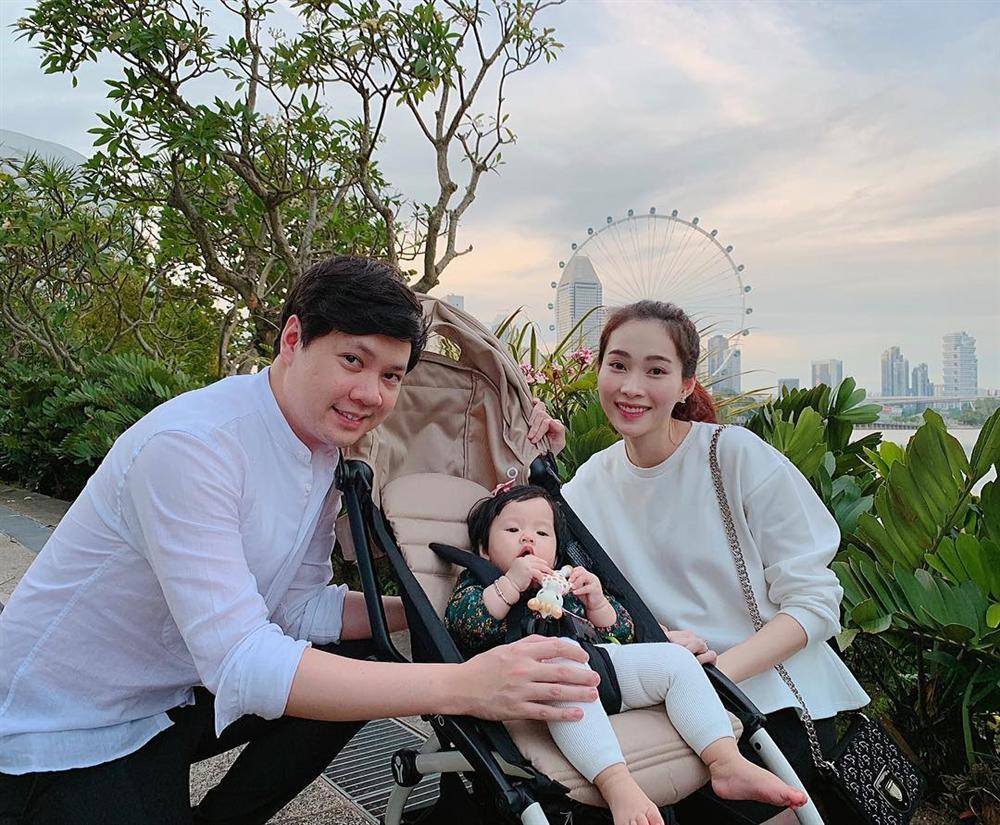 Hoa hậu Đặng Thu Thảo tiết lộ sở thích chụp lén vợ mọi lúc mọi nơi của ông xã đại gia-5