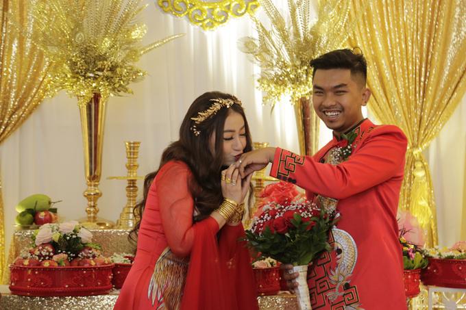 Trời ơi tin được không: Chưa đầy 1 tháng đầu năm mà showbiz Việt đã có 7 cặp sao nên duyên chồng vợ-13