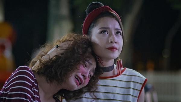 Lan Ngọc rớt nước mắt khi chứng kiến Bình An ôm Chi Pu trong tập 3 Mối Tình Đầu Của Tôi-4