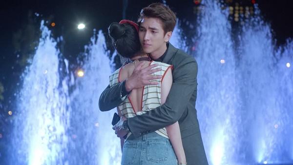 Lan Ngọc rớt nước mắt khi chứng kiến Bình An ôm Chi Pu trong tập 3 Mối Tình Đầu Của Tôi-8