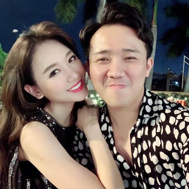 MC Trấn Thành nghiện mặc sơ mi họa tiết sặc sỡ-8