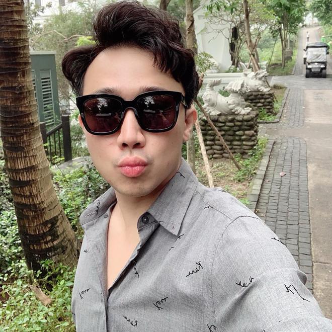 MC Trấn Thành nghiện mặc sơ mi họa tiết sặc sỡ-10