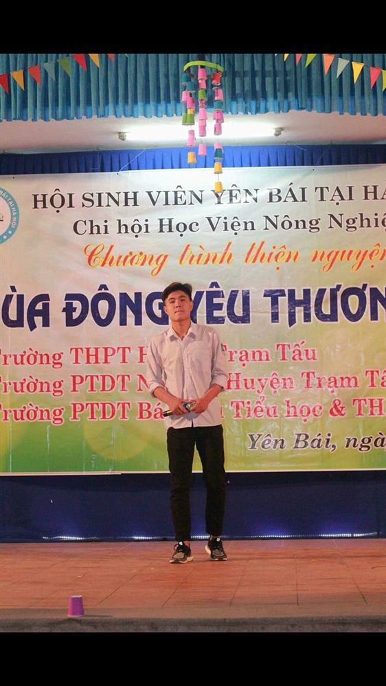 Giấu mặt khoe giọng hát cực ấm nhưng ngoại hình thư sinh của chàng trai mới khiến phái kẹp nơ đau tim-1