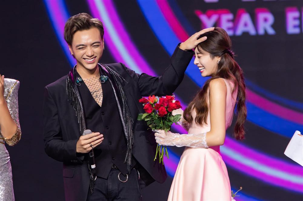 Soobin Hoàng Sơn bị đồn hẹn hò Ji Yeon, anti-fan bĩu môi: Tuổi gì đòi hẹn hò thần tượng nhà tôi?-7