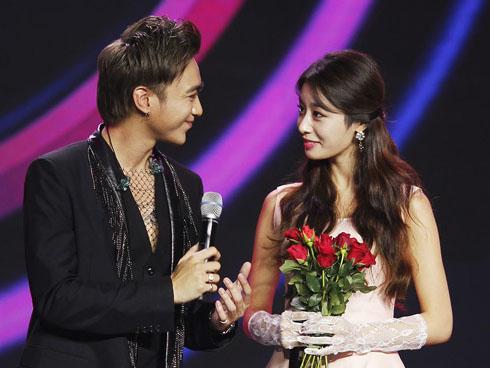 5 năm trước lỡ miệng tuyên bố 27 tuổi lấy vợ, bây giờ chính là lúc Soobin Hoàng Sơn bị fan đòi trả chị dâu-19