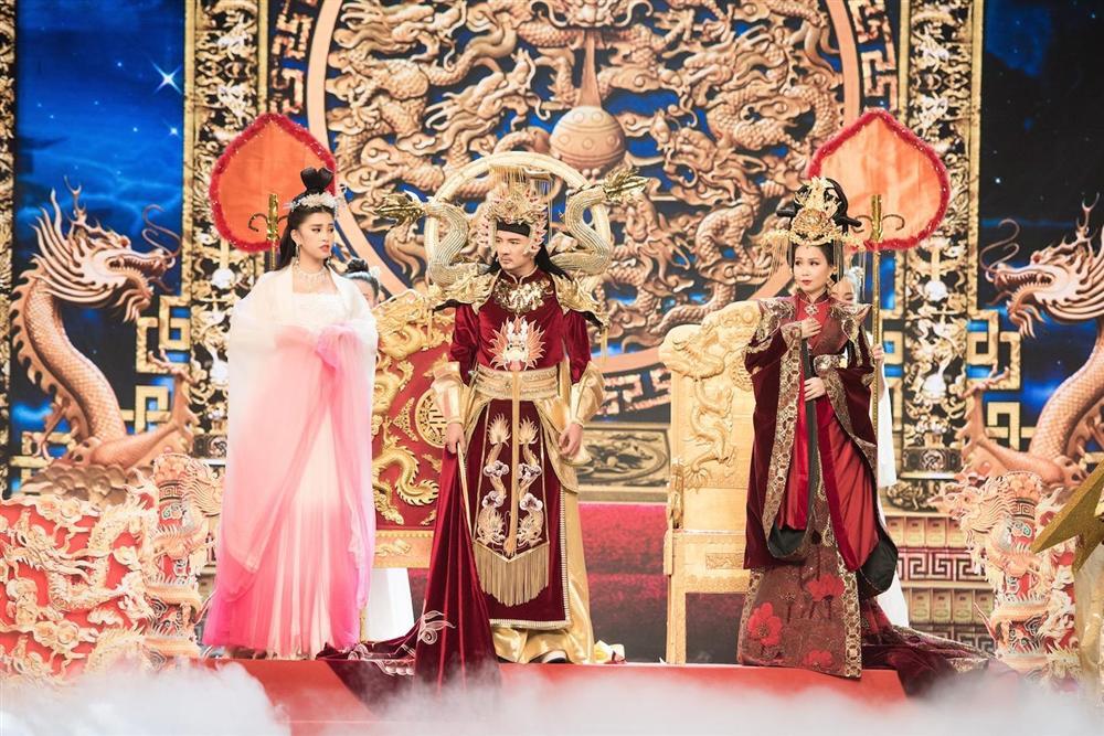 Táo Quân miền Nam tái hiện vụ cô giáo phạt học sinh 231 cái tát-2