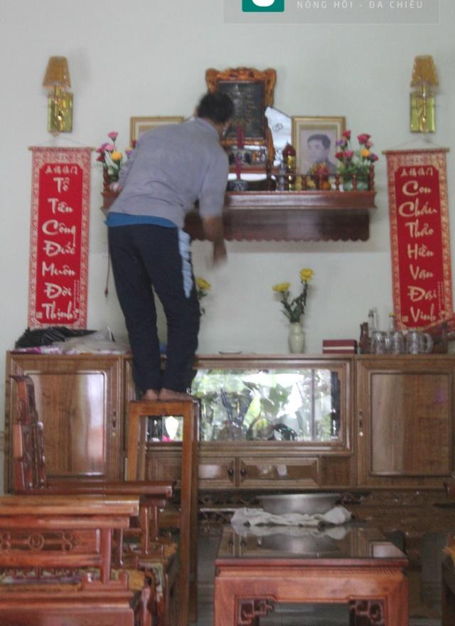 Chói lóa trên sân cỏ, sau tất cả Phượng lại về căn nhà cùng bố mẹ làm thợ xây khiến bao người thổn thức-7