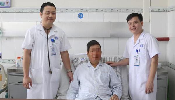 Quý ông nôn ra cả vũng máu vì loại đồ uống triệu người mê mẩn-2