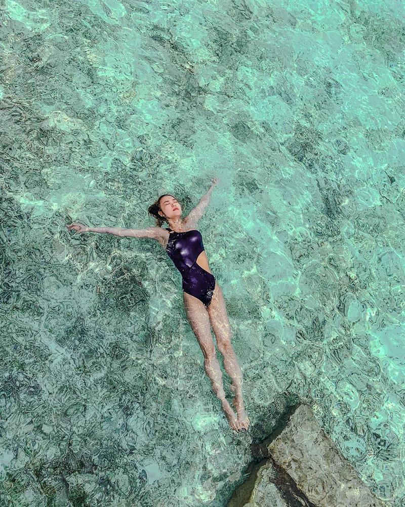 Chỉ 15s tập vũ đạo, Minh Hằng khiến fan đứng ngồi không yên vì vóc dáng cực phẩm-5