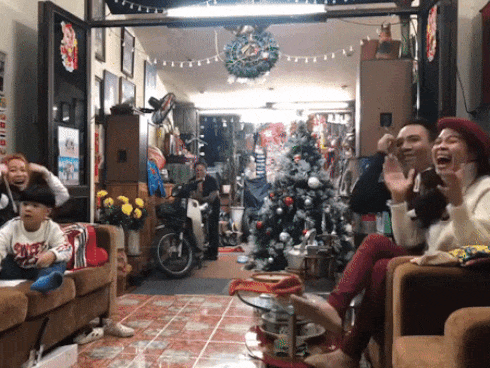 Xôn xao tin đồn MC Hoàng Linh Chúng tôi là chiến sĩ lộ clip nóng khiến dân mạng sôi sục truy tìm sự thật-6