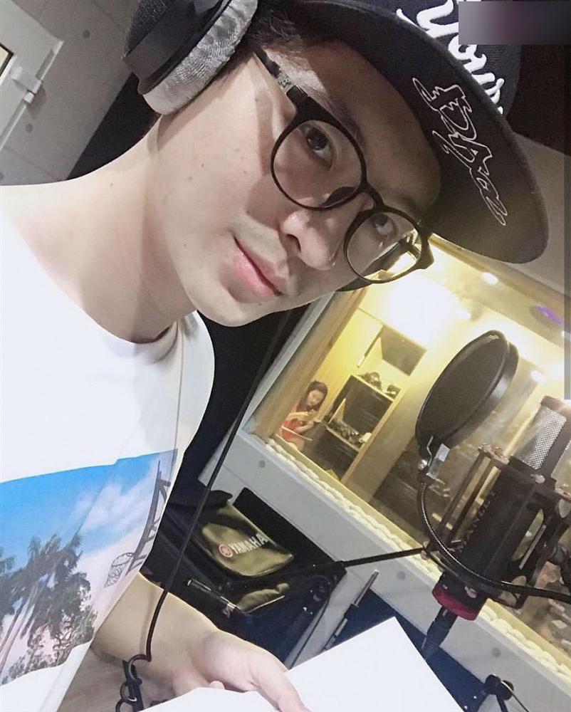 Harry Lu sở hữu gương mặt khác lạ sau tai nạn khiến không ai còn nhận ra soái ca thuở xưa được nữa-3