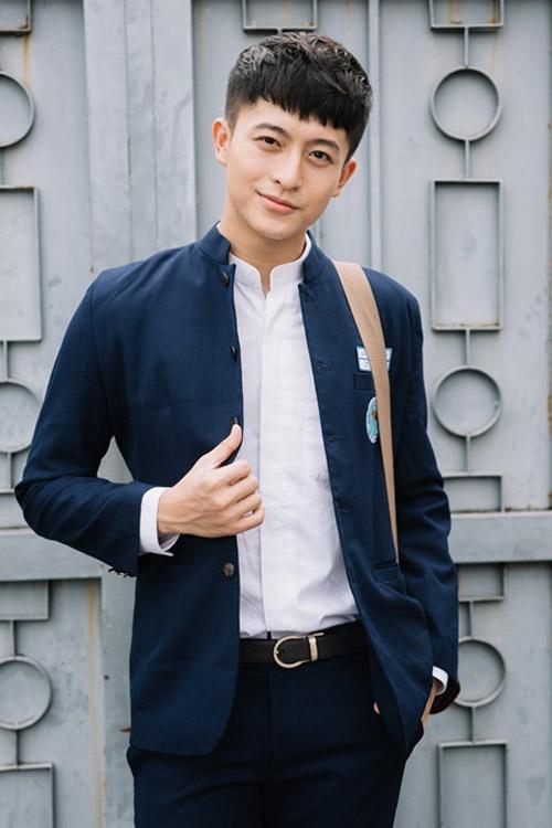 Harry Lu sở hữu gương mặt khác lạ sau tai nạn khiến không ai còn nhận ra soái ca thuở xưa được nữa-5