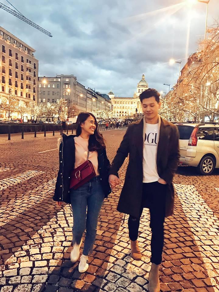 Khoe nhan sắc 34 năm trước, BTV Hoàng Linh cũng giật mình khi cô bé hói đầu ngày nào nay đã 2 con-9