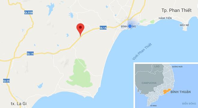 Thi thể 2 thanh niên bị cháy sau khi xe máy đối đầu ô tô khách-2