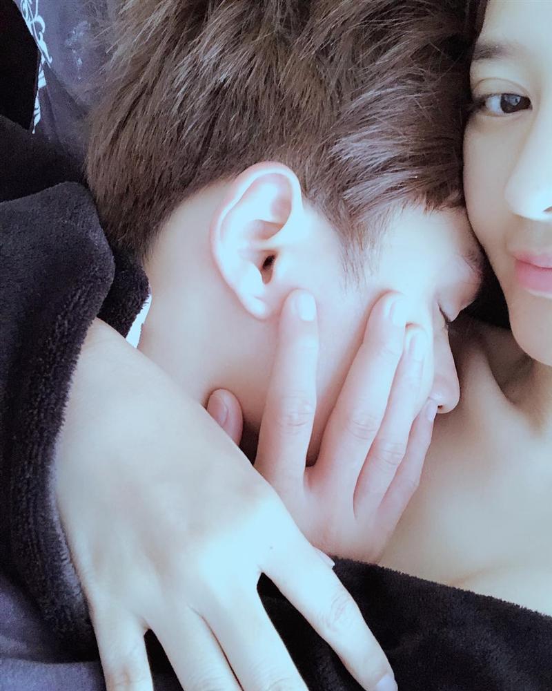 Lê Phương than thở khi mang bầu lần hai: Không ăn uống gì được hết nên mặt tròn vo rồi-8