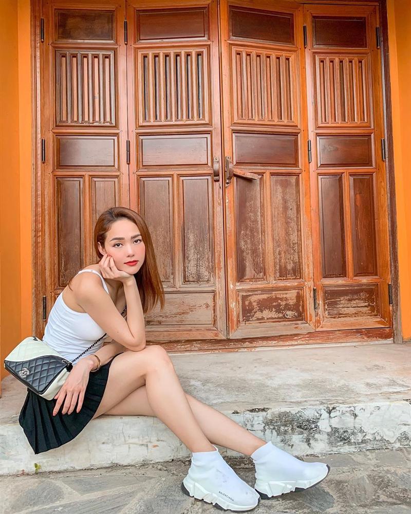 Lê Phương than thở khi mang bầu lần hai: Không ăn uống gì được hết nên mặt tròn vo rồi-9