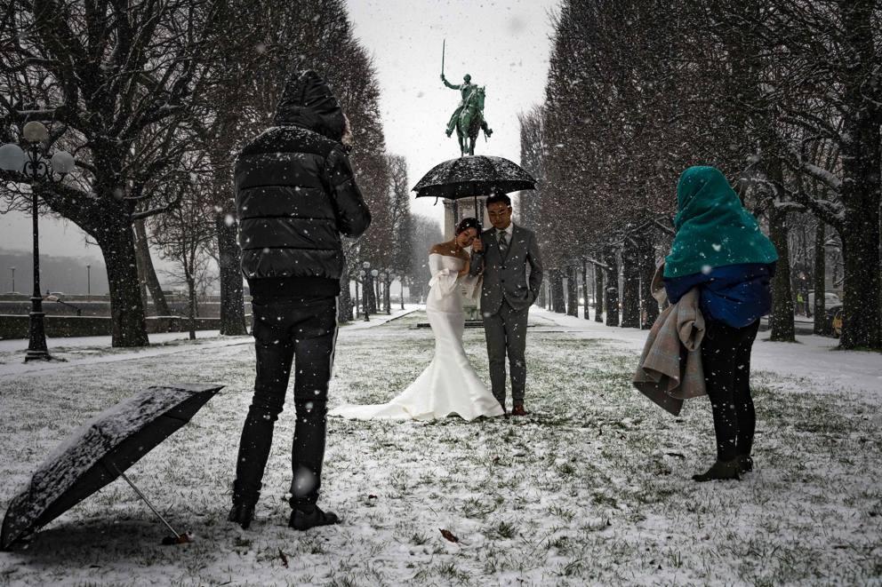 Kẻ lãng mạn, người cơ hàn trong bão tuyết Paris-3