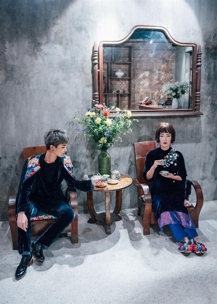 Hàng loạt mỹ nhân lên đồ với áo dài cách tân: Mai Phương và Bích Phương dịu dàng; Ngô Thanh Vân, Quỳnh Chi ma mị-13