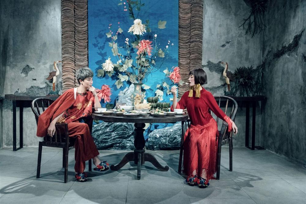 Hàng loạt mỹ nhân lên đồ với áo dài cách tân: Mai Phương và Bích Phương dịu dàng; Ngô Thanh Vân, Quỳnh Chi ma mị-15