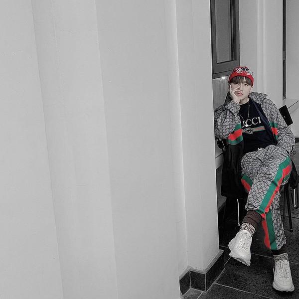 Đẳng cấp như Sơn Tùng M-TP và Minh Hằng, khoe street style mà toàn đồ hiệu trị giá hàng trăm triệu-8