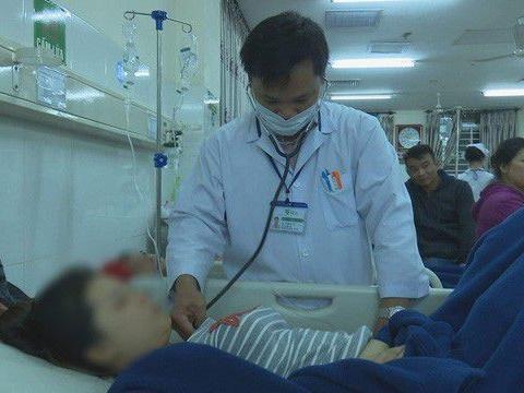 Vụ học sinh ngộ độc do súc miệng fluor tại Cà Mau: Kỷ luật 2 cán bộ y tế-2