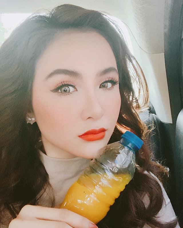 Diễm Hương: Con gái mà để có nọng nghĩa là lười giữ gìn nhan sắc-1