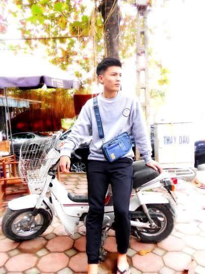 Anh trai Quang Hải có vẻ ngoài nam tính, làm thợ xăm ở Hà Nội-3