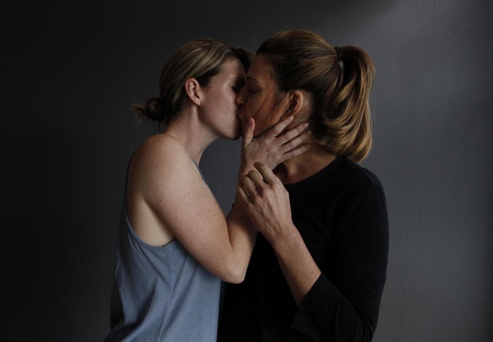 Công việc ít biết của chuyên gia điều phối cảnh nóng trên phim-1