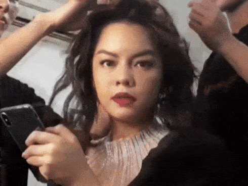 Phạm Quỳnh Anh quá xinh đẹp, hứa sẽ hát nhạc tích cực hơn trong năm tới-13