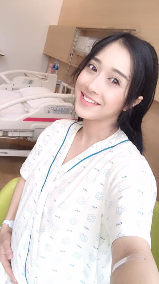 Đang cảnh vợ chồng son bỗng nhiên bị cho ra rìa, em rể Nhã Phương than vãn: Vợ với chả con-1