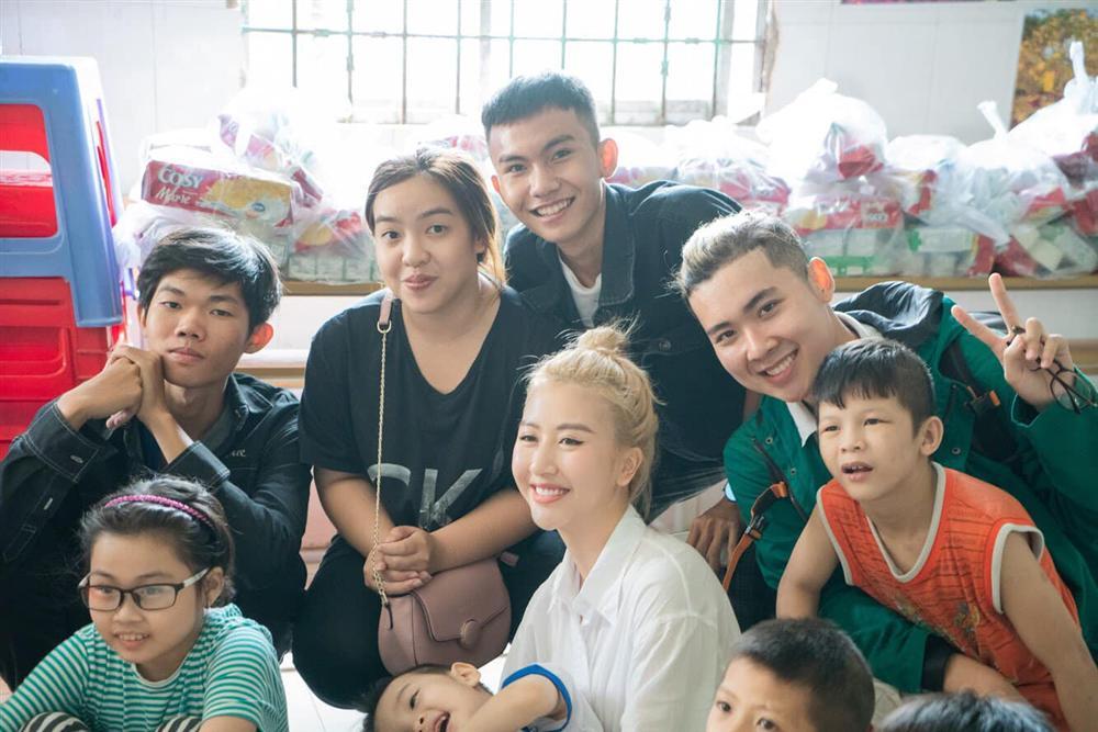 Bạn gái mới vừa xác nhận chia tay thiếu gia Phan Thành, Midu gây chú ý khi thông báo không muốn cô đơn-5