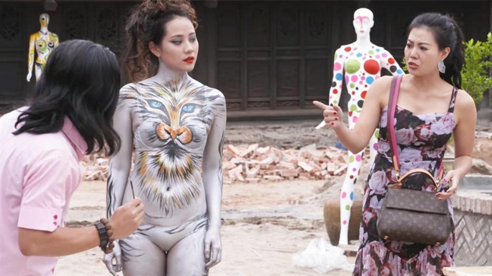 Hài Tết gây tranh cãi khi để Lan Cave cởi đồ lấy 20.000 USD-2