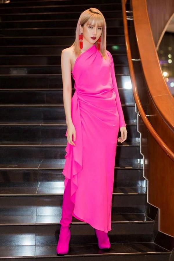 Bắt kịp xu hướng, Ngọc Trinh - Đặng Thu Thảo - Angela Phương Trinh và dàn mỹ nhân Việt đã phủ sắc hồng khắp mọi mặt trận-10