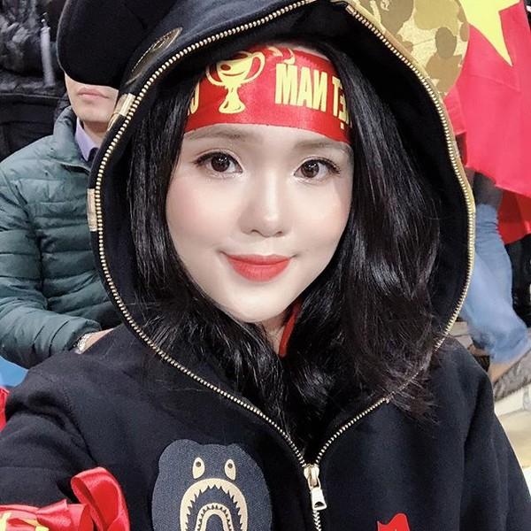 Bạn gái Duy Mạnh: Từ gái ngoan bất ngờ trở thành mỹ nữ kiêu sa-2