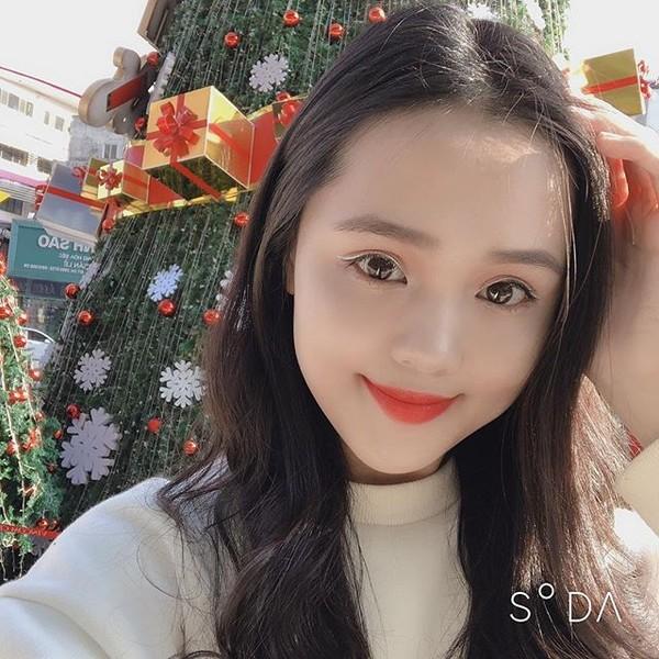 Bạn gái Duy Mạnh: Từ gái ngoan bất ngờ trở thành mỹ nữ kiêu sa-6