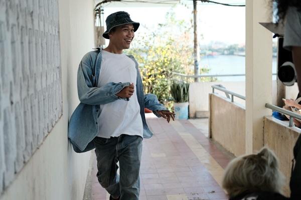 Tết đến mà Mr Cần Trô Xuân Nghị lại bị đòi nợ-3