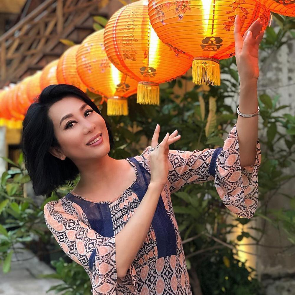 Mặc váy cưới, Văn Mai Hương rơi lệ ngậm ngùi: Trong đời đau đớn nhất là tình yêu-7