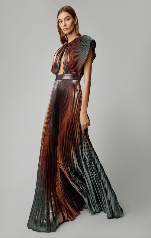 Chịu chơi như Huyền Baby: Sang Singapore chỉ để sắm một bộ váy rồi về-4