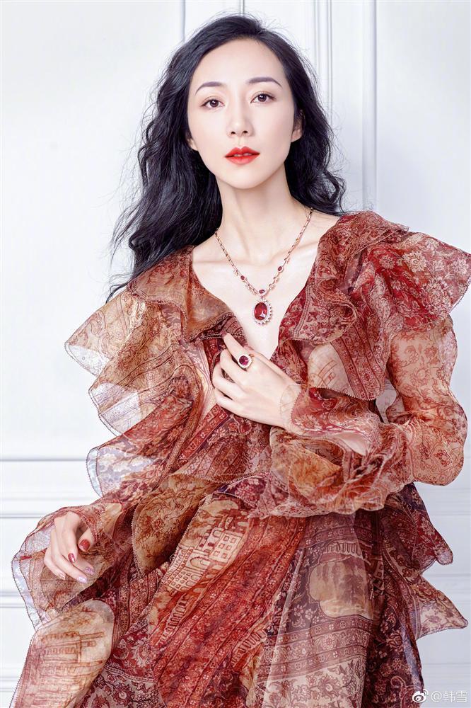 7 mỹ nhân đình đám không chịu đóng cảnh hôn: Người vì gia thế hiển hách, kẻ lại sợ chồng một phép-1