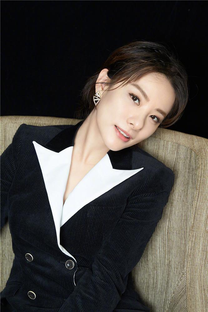 7 mỹ nhân đình đám không chịu đóng cảnh hôn: Người vì gia thế hiển hách, kẻ lại sợ chồng một phép-4